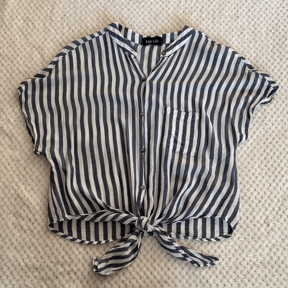 Fab'rik Women's Navy and White Striped Button-Down Shirt